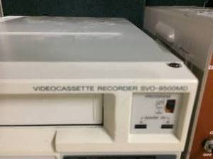 lot 46 image: SONY Model SVO-9500MD Medical S-VHS Hi-Fi Stereo Video Cassette Recorder VCR - GREAT WORKING CONDITION