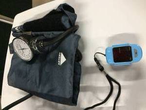lot 51 image: LOT OF BLOOD PRESSURE ITEMS