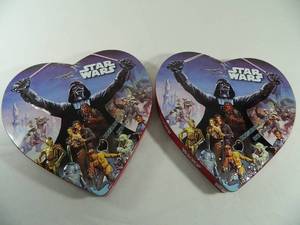 2 Tins Star Wars Milk Chocolate Caramel Filled Hearts