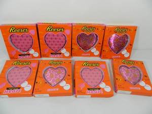 8 Reeses Hearts