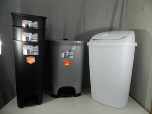 5 New Kitchen Sized Garbage Cans