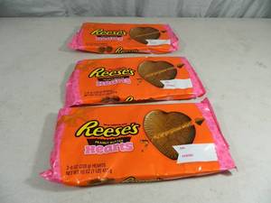 3 New HUGE Reeses Peanut Butter Hearts