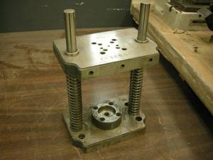 lot 44 image: Press Accessory