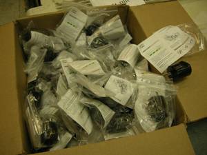 lot 49 image: Group HPM 240V QuickConnect 3 Pin Plugs