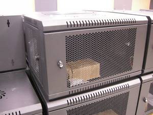 lot 151 image: RollingStackableWall Mount Metal Rack Cabinet