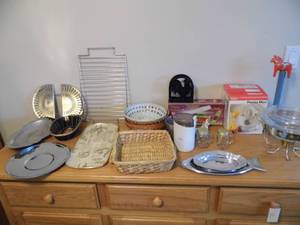 lot 41 image: Trivets - Serving Pieces