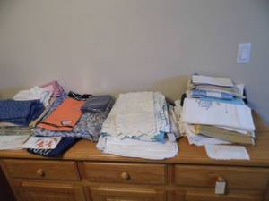 lot 48 image: Table Linens
