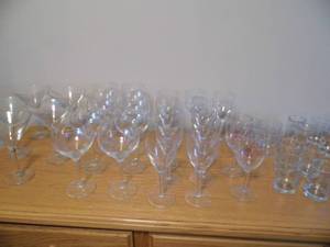 lot 60 image: Martini Glasses - Stemware