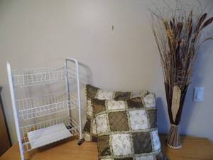 lot 61 image: Pillows - Decor
