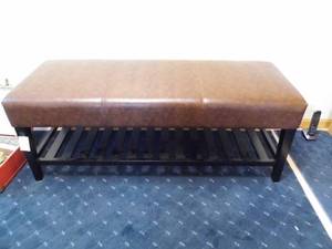 lot 68 image: Padded Bench