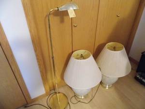 lot 72 image: Lot of 3 Lamps