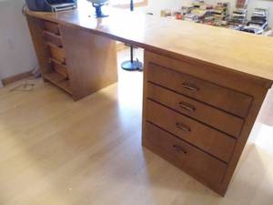 lot 77 image: Partner Style Desk