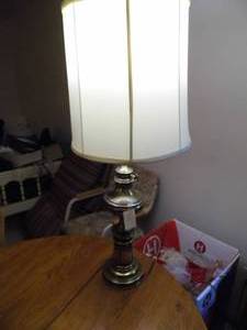 lot 80 image: Brass Lamp w Shade