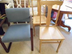 lot 85 image: Lot of 5 Misc Chairs