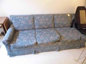 lot 89 image: Sofa - Massage Seat