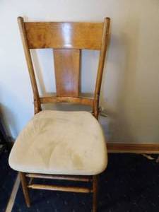 lot 99 image: Antique Wooden Chair