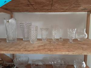 lot 1 image: 8-Crystal Vases