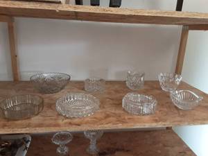 lot 8 image: 8-Crystal Bowls & Ash Trays
