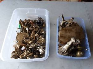 lot 28 image: Brass Miniatures & Assorted