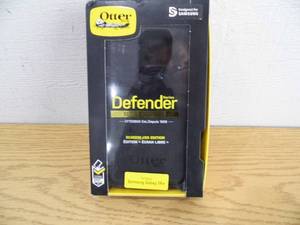 lot 66 image: New Otter Box