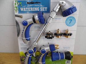 lot 81 image: New Watering Set