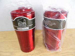 lot 95 image: Lot of 4 New Silver Buffalo Steel Tumblers