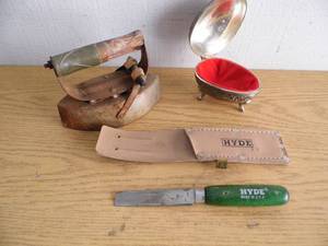 lot 125 image: Iron - Cutter - Jewelry Box
