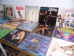 lot 128 image: Albums