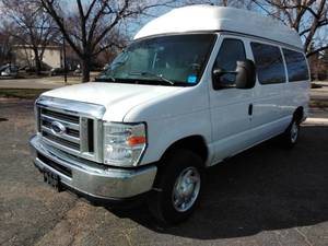 2010 Ford E150 Econoline 4-Door Passenger Wagon