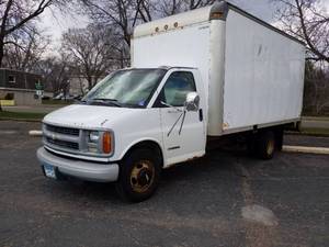 2001 Chevrolet 3500HD Express 3-Door Cube Van