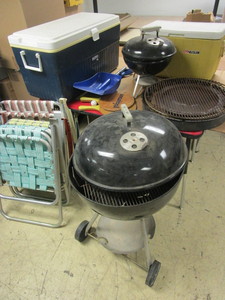 lot 216 image: WEBER GRILLS, THERMOS 96 COOLER, COLEMAN COOLER, CLASSIC LAWNCHAIRS, SMASH BALL PADDLES, MORE