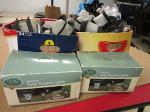 lot 223 image: ENCHANTED GARDEN SOLAR ACCENT LIGHTS, ASSORTED SOLAR LIGHTS