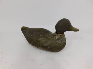 lot 1 image: Vintage Antique Cork Duck Decoy