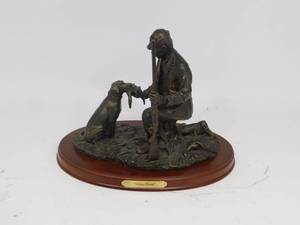 lot 12 image: Big Sky Carvers STRONG BOND Figurine Sculpture Hunter Retriever Dog Signed RARE