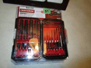 lot 37 image: Craftsman 35 pc DrillDriver Set