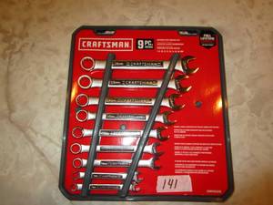 lot 141 image: Craftsman 9 pc Combination Wrench Set - Metric