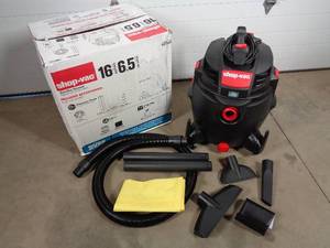 lot 30 image: 16 Gallon Shop-Vac Almost New