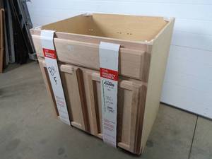 lot 9 image: New Oak Front Sink Cabinet
