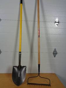 lot 101 image: New Shovel and Rake