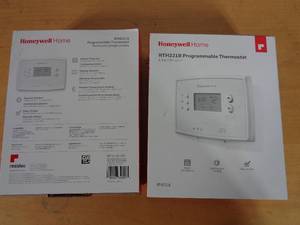 lot 121 image: Honeywell Programmable Thermostats