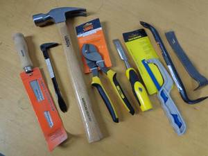 lot 131 image: New Hand Tools