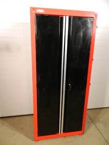 lot 4 image: Craftsman 32 inch Storage Cabinet