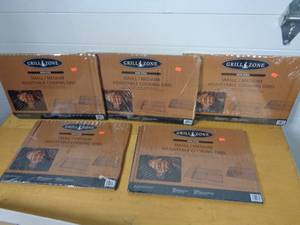 lot 145 image: 5 New Small Cooking Grates