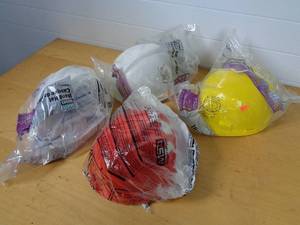 lot 146 image: 4 New Construction Hard Hats