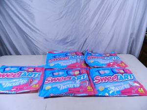 lot 170 image: 5 New Large Bags of Sweetart Conversation Hearts