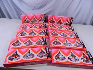 lot 187 image: 10 New 6.5 oz Boxes of Hershey Kisses