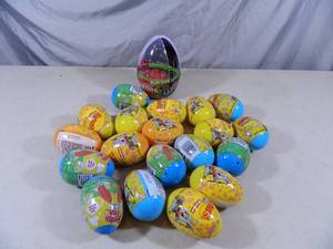 lot 206 image: New Plastic Eggs Filled with Assorted Candy