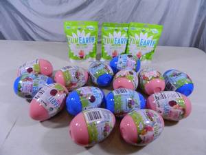 lot 209 image: New Yum Earth Organic Candy