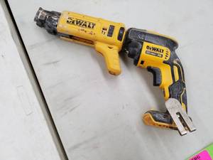 lot 31 image: DeWalt 20VDC Drywall Screwgun DCF620 with Collated Attachment DCF6201