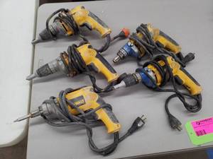 lot 53 image: Lot of (5) DeWalt VSR Drywall Screwdriver DW272